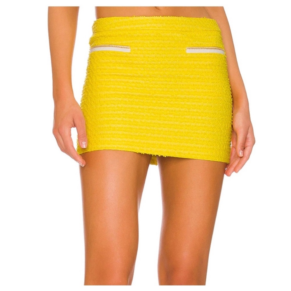 🆕 ASSIGNMENT Avriel Mini Skirt